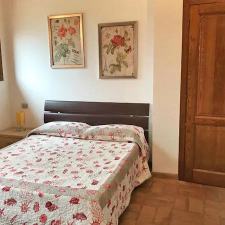 Casa Katia, Giuliana & Nami Holiday home Lacona