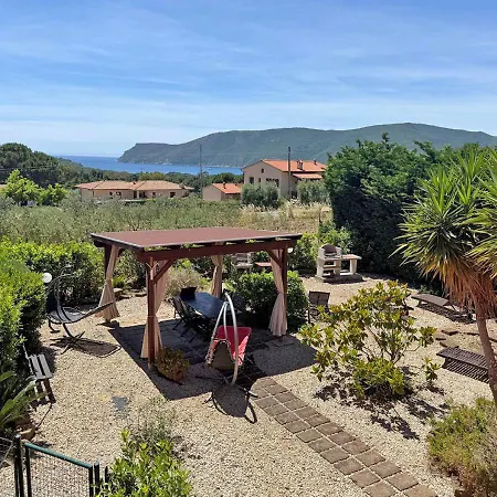 Casa Katia, Giuliana & Nami Lacona